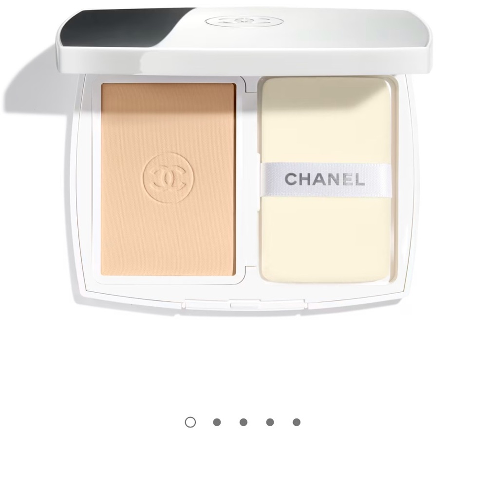CHANEL ÉCLAT PREMIER BRIGHT COMPACT FOUNDATION